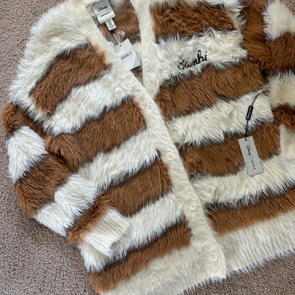 DISNEY X FOREVER 21 BAMBI COZY FUR CARDIGAN 🤎💛🤎 🦌 LIMITED EDITION Fits M to XL - Picture 6 of 7